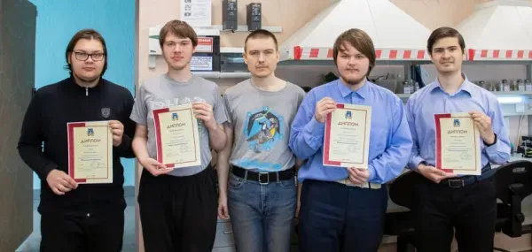 Юный радиолюбитель