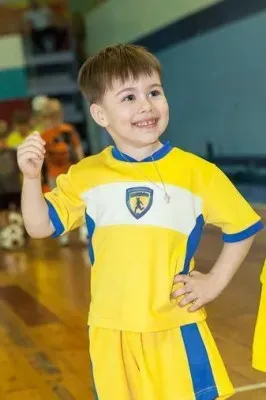 Футбольная школа «Юниор» (на ул. Большой Затонской)