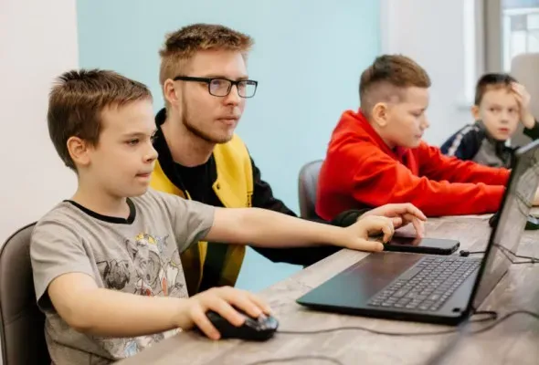 Школа программирования для детей KIBERone