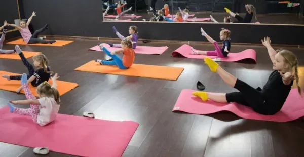 Школа гимнастики метро Комендантский проспект GymBalance