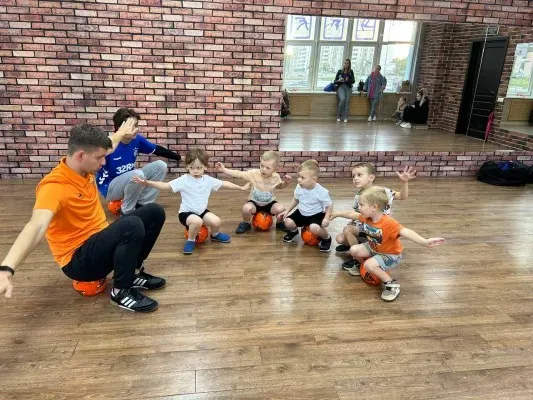 Kim Team Club