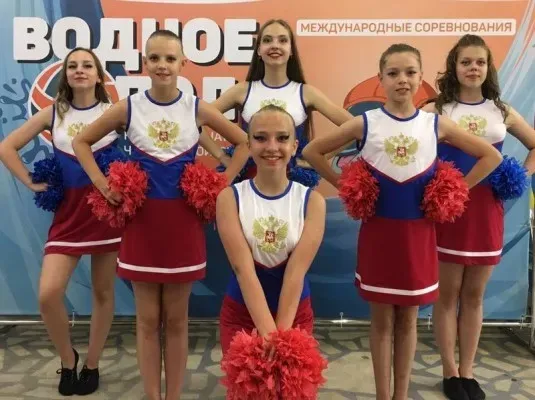 Школа чирлидинга и чир спорта "Динамо"