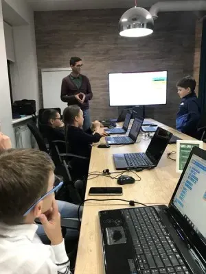Школа программирования для детей "Кибернетика"