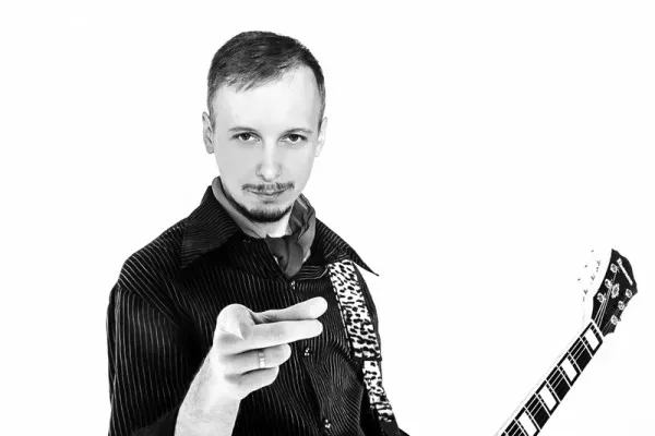 Уроки игры на акустической и электрогитаре