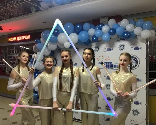 группа фаер-шоу для детей "Магия света"