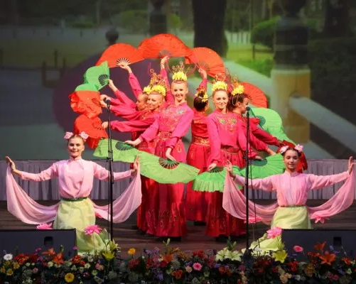 Образцовый ансамбль танца «Золотой дракон»