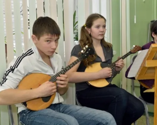 Народные инструменты