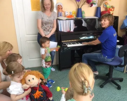 Всесторонняя программа развития малышей «Мама и Я»