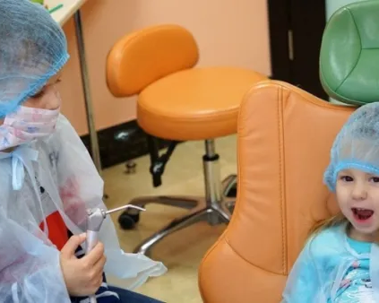 Экскурсия в стоматологию «Улыбка»