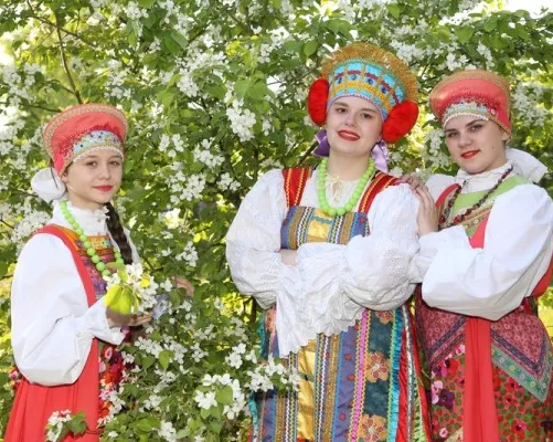 Образцовый фольклорный ансамбль «Дивно», старшая группа