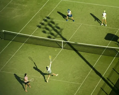 Большой теннис. Занятия в группе с тренером