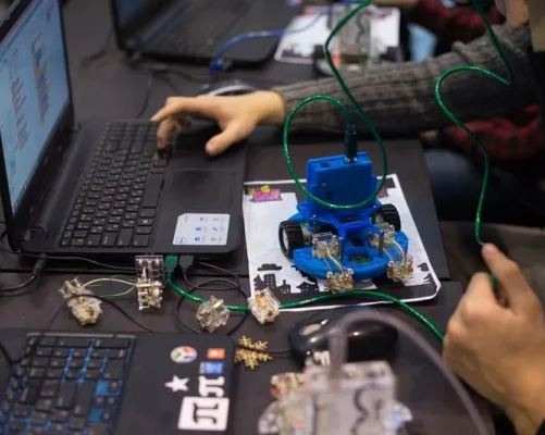 Программирование + робототехника (для дошколят)