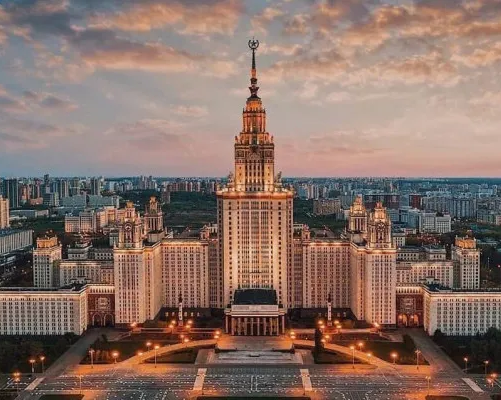 Сталинская архитектура: высотки, проспекты, многоэтажки