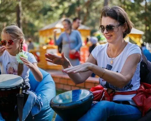 Обучение игре на этнических барабанах