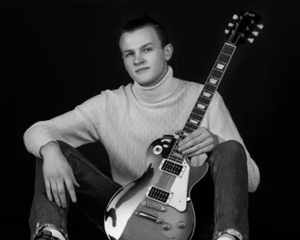 Индивидуальное обучение игре на гитаре