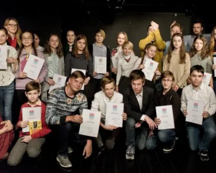 Театральная студия «Дети райка» (на Космодамианской наб.)