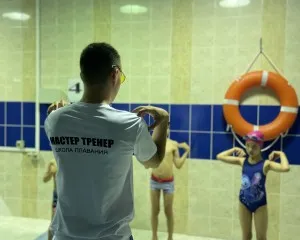 Групповые занятия по плаванию