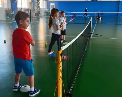 ПЕРВАЯ ШКОЛА ТЕННИСА