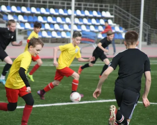 Футбольная академия Cantera (8-10 лет) ст.м.Тушинская