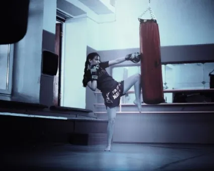 Бокс и кикбоксинг (на ул. Красных Партизан)