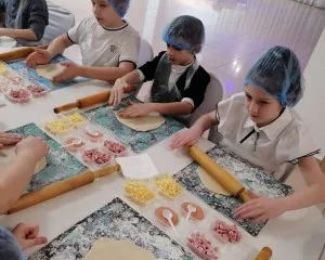 Мастер-класс по приготовлению пиццы с игровой программой