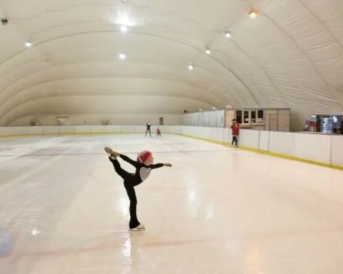 Фигурное катание (на ул. 60 лет ВЛКСМ)