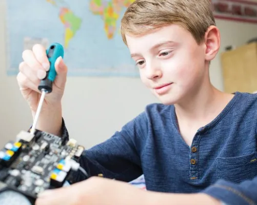 Робототехника для детей от 10 лет (на Урванцева 5)