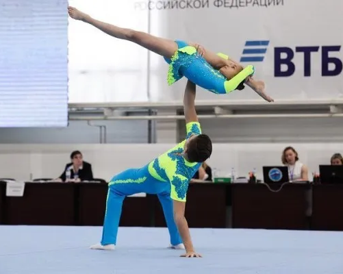 Спортивная акробатика