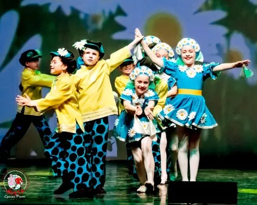 Детская студия народного танца «Мечта кидс»