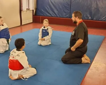 Фитнес для детей с элементами тхэквондо