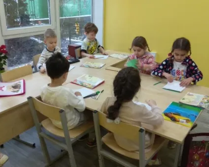 Студия дошкольного развития «Вырастайка»