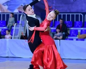 Танцевальный спорт в ТСШ "Легенда"