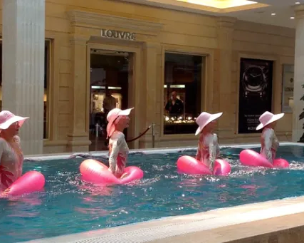 Школа-студия Ганы Максимовой (синхронное плавание, танцы)