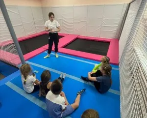 Прыжки на батуте для детей Yourways (м. Люблино)