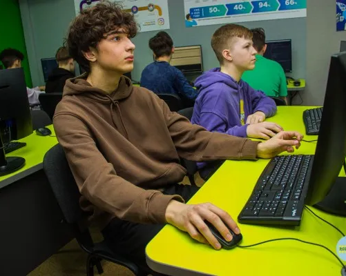 Курсы программирования. Сети и Кибербезопасность (от 15 лет и старше)