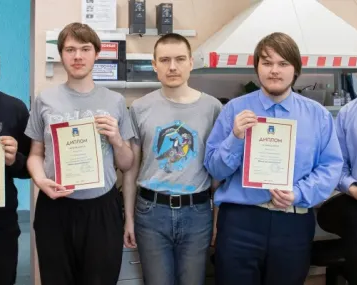 Юный радиолюбитель