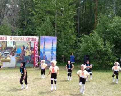 Хореографический ансамбль «Гэсэр» (младшая группа)