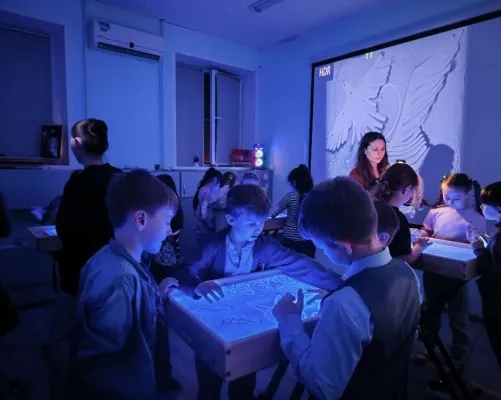 Студия рисования песком "Песочные истории"