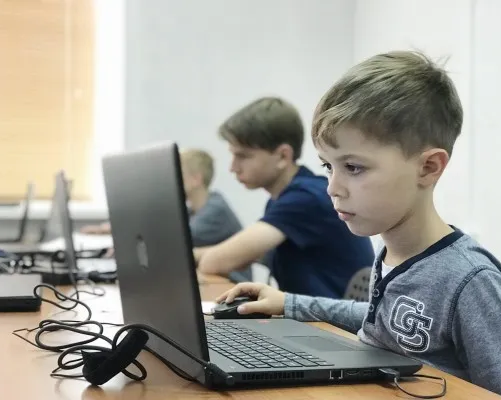 Школа дополнительного и семейного образования "ТехноАкадемия"