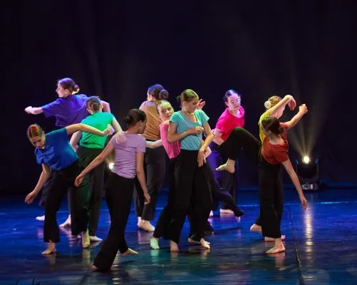 Современный танец