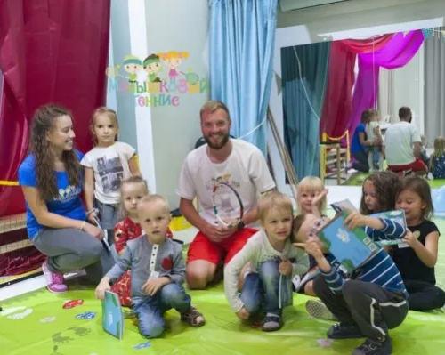 Теннисная школа для детей (на Ломоносовском пр.)