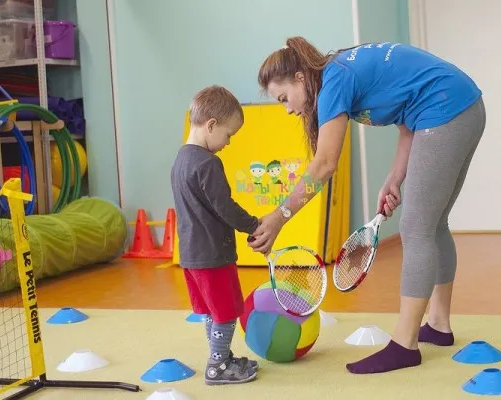 Детская школа большого тенниса (на ул. Авиационной)