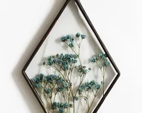 Кулон с сухоцветами в технике Тиффани