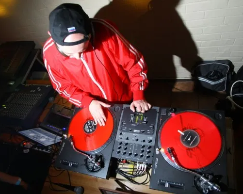 Диджеинг. Базовый курс от DJ Saivan (Junkies Crew)