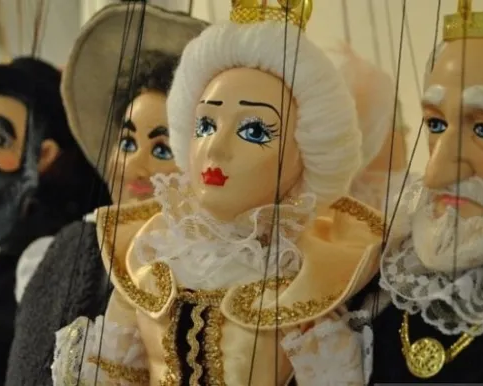 Экскурсия «В гости к театральным куклам»