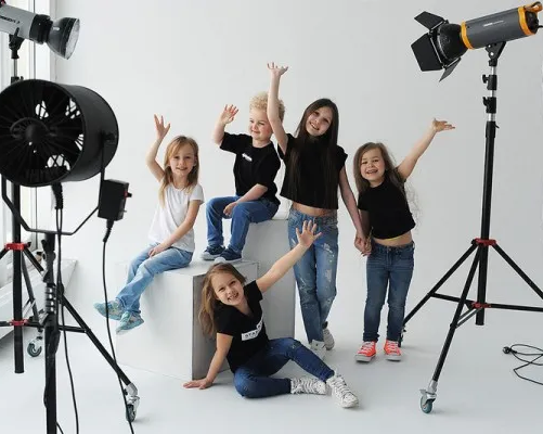 Модельная и актерская школа STAR KIDS