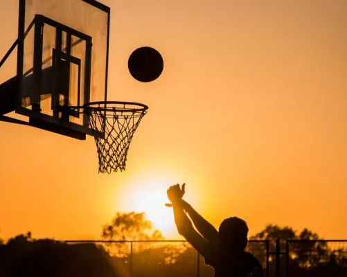 Баскетбол (на ул. Ермакова)