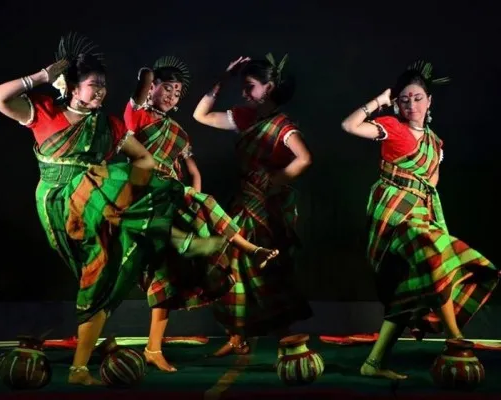 Студия народной хореографии «Алёна»