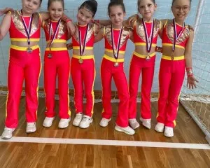 СПОРТИВНАЯ ШКОЛА #3 ведёт набор детей на отделение ФИТНЕС-АЭРОБИКА