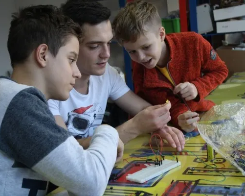 Робототехника без конструкторов